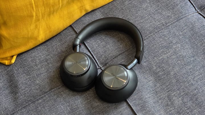 Earfun Wave Pro X headphones