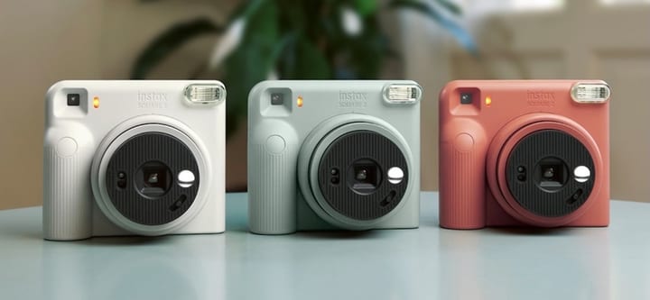 Fujifilm instax SQUARE 2 instant camera