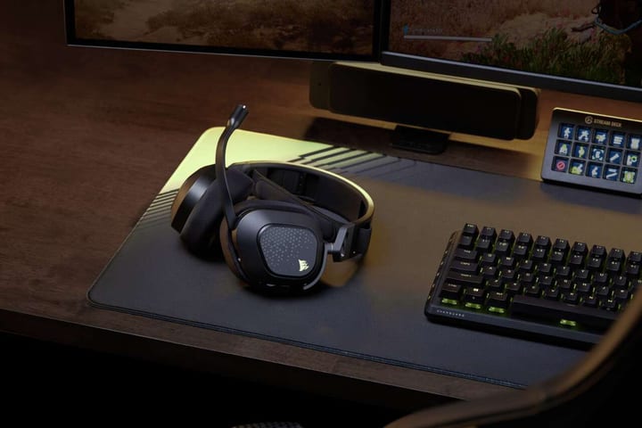 Corsair HS80 v2 MAX Wireless headset