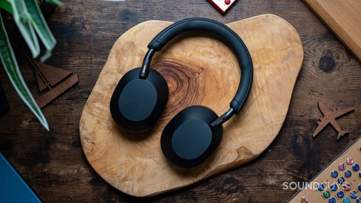 Sony WH-1000XM5 headphones